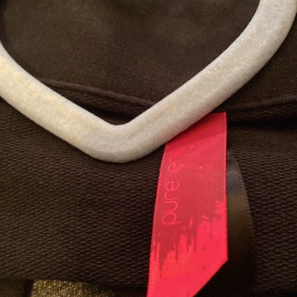 Blazer - Picture 3 of 4